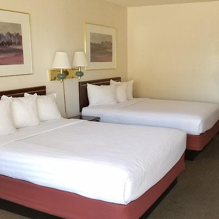 Motel 8 Ларами Экстерьер фото