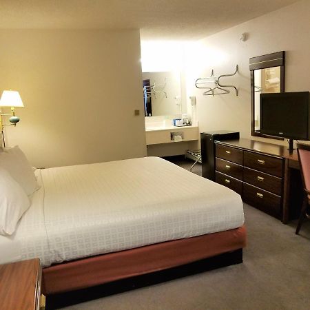 Motel 8 Ларами Экстерьер фото
