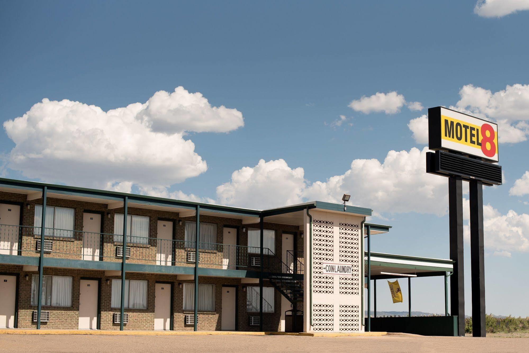 Motel 8 Ларами Экстерьер фото